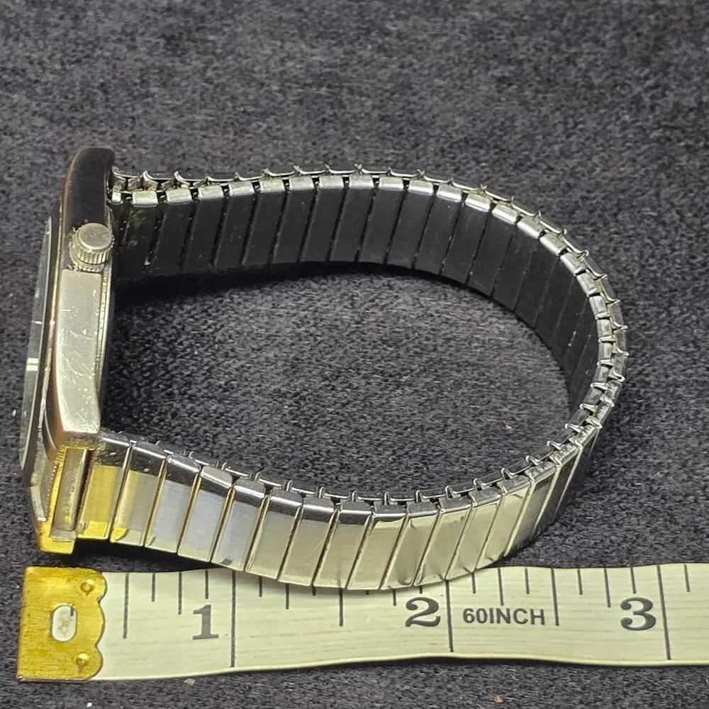 Vintage Japan Movement Metal Bezel Silver Stretch Band Analog Watch